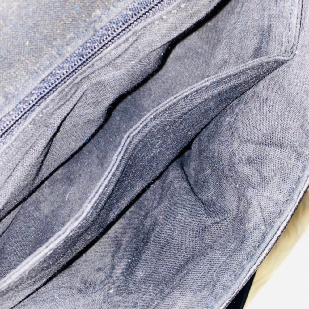 Spring Sale Crossbody - Picture 2 of 7
